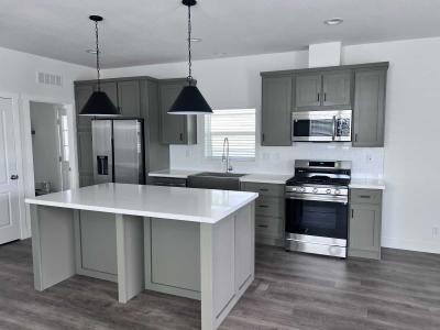 Photo 2 of 13 of home located at 1445 W. Florida Ave Sp#32 Hemet, CA 92543