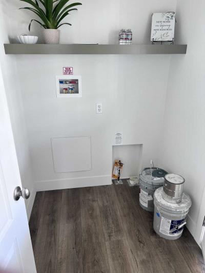Photo 4 of 13 of home located at 1445 W. Florida Ave Sp#32 Hemet, CA 92543