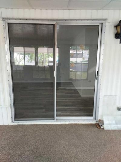 Photo 2 of 18 of home located at 192 Rainbow Ln W Dundee, FL 33838