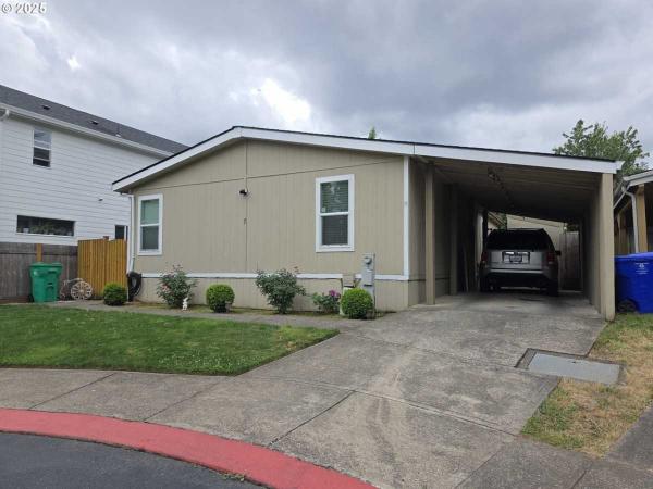 Photo 1 of 2 of home located at 12420 SE Bush St, Spc. 7 Portland, OR 97236