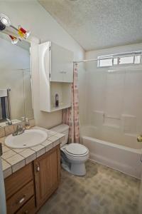 1999 Fleetwood Manufactured Home