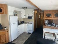 1984 Fan Couch Manufactured Home