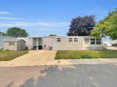 Photo 2 of 28 of home located at 228 Greenhill Drive White Lake, MI 48386