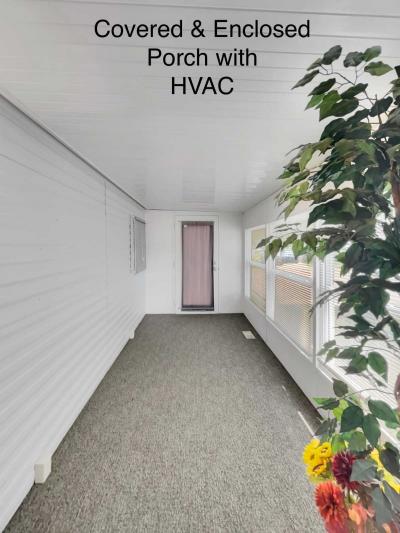 Photo 4 of 28 of home located at 228 Greenhill Drive White Lake, MI 48386