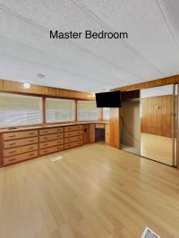 1981 Windsor 2BR CCKFB 1 3/4BA Manufactured Home