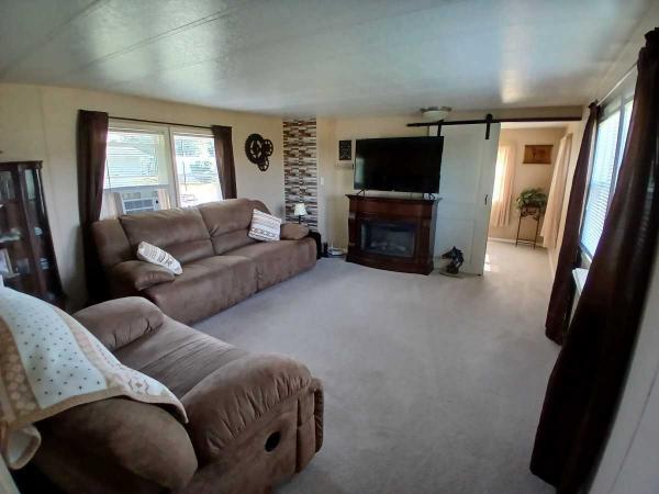 1977 Artcraft Mobile Home