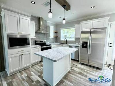 Photo 4 of 28 of home located at 30700 Us Highway 19 N Lot 111 Palm Harbor, FL 34684