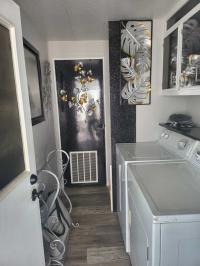 1983  GOLDEN WEST KINGSTON  Mobile Home