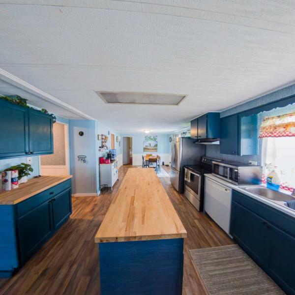 1980 Sherwood Manufactured Home