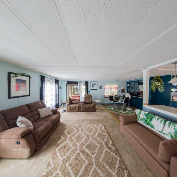 1980 Sherwood Manufactured Home