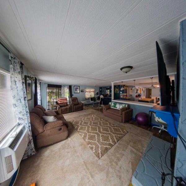 1980 Sherwood Manufactured Home