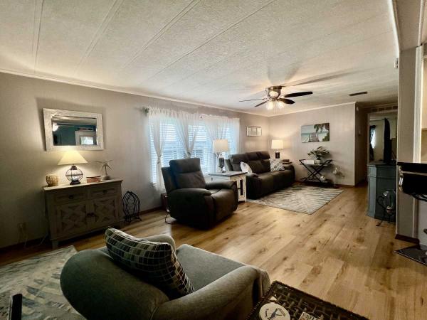 1981 SCHU  CC FLMHS CONGRESSIONAL Manufactured Home