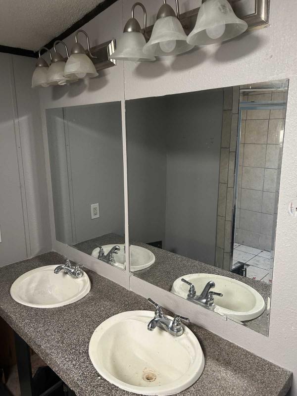 2013 Double wide Mobile Home