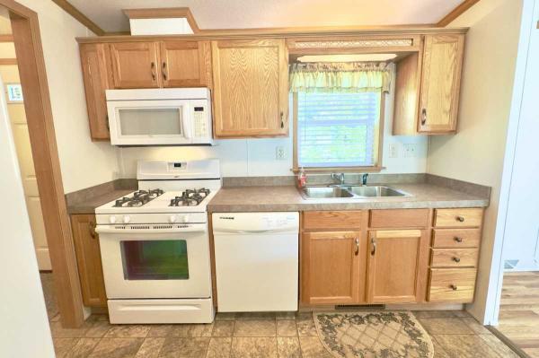 2011 Pinegrove G-210 Manufactured Home