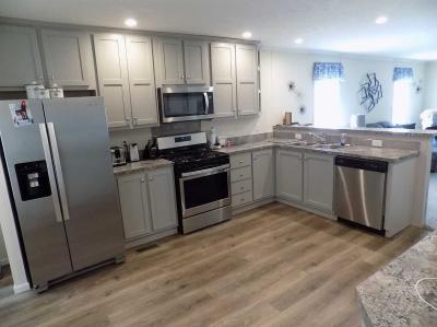 Photo 5 of 40 of home located at 3356 Summer St Carleton, MI 48117