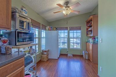 Photo 5 of 30 of home located at 140 Codyerin Dr. Henderson, NV 89074