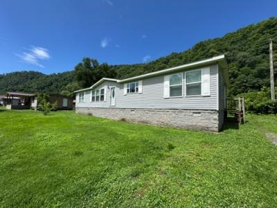 Mobile Home at 203 Blair Adkins St Elkhorn City, KY 41522