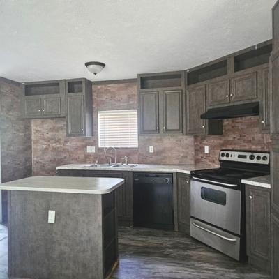 Photo 3 of 10 of home located at 32674 Rose Alley Rd Pomeroy, OH 45769