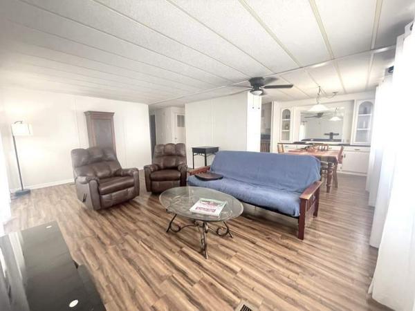 1977 Skyline Manufactured Home