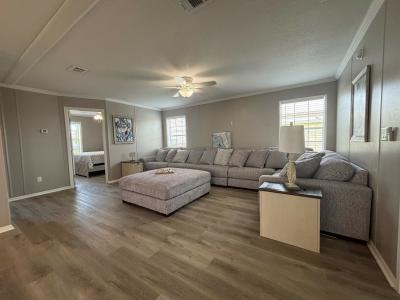 Photo 2 of 14 of home located at 2620 Pier Drive Ruskin, FL 33570