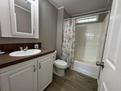 Photo 5 of 14 of home located at 2620 Pier Drive Ruskin, FL 33570