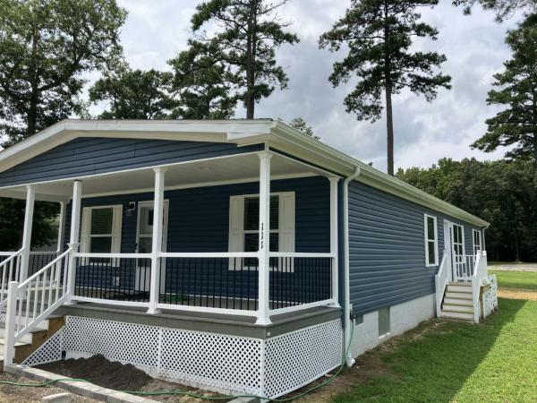 2025 Commodore Astro creations 3AS076-P 560AC99999M Manufactured Home