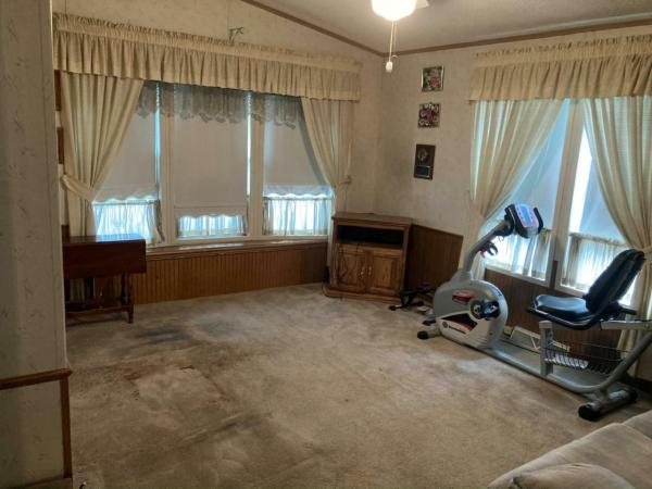 1993 Schult Dreamwood Manufactured Home