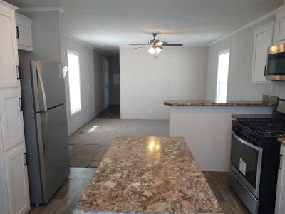 Photo 4 of 5 of home located at 142 Wilson Ct Davison, MI 48423