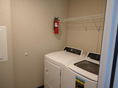Photo 3 of 7 of home located at 324 Van Buren Cir Davison, MI 48423