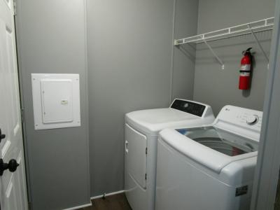 Photo 3 of 15 of home located at 17324 Oak Grove Brownstown, MI 48174