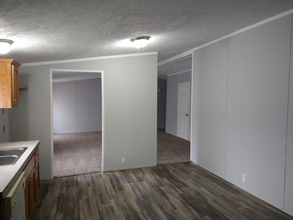 1999 Four Seasons Mobile Home For Sale