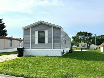 Photo 3 of 23 of home located at 613 Linda Lane Lynwood, IL 60411