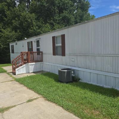 Mobile Home at 9401 Wilson Blvd Lot #238 Columbia, SC 29203