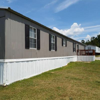 Mobile Home at 9401 Wilson Blvd Lot #322 Columbia, SC 29203