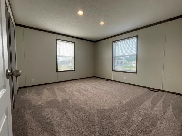 2023 Clayton 95PLH28523B Mobile Home