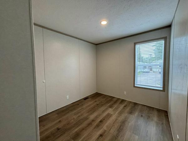 2025 Clayton Adrenaline 6016-4200 Manufactured Home