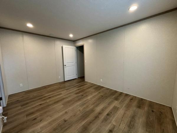 2025 Clayton Adrenaline 6016-4200 Manufactured Home