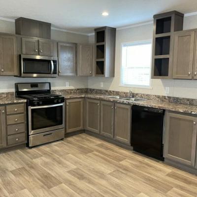 Photo 5 of 6 of home located at 2800 West Memorial Drive #0214 Muncie, IN 47302