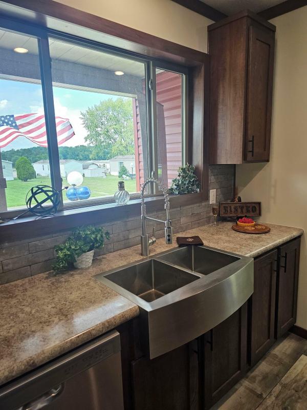 2025 Adventure 7992 Mojave 6763L  Home