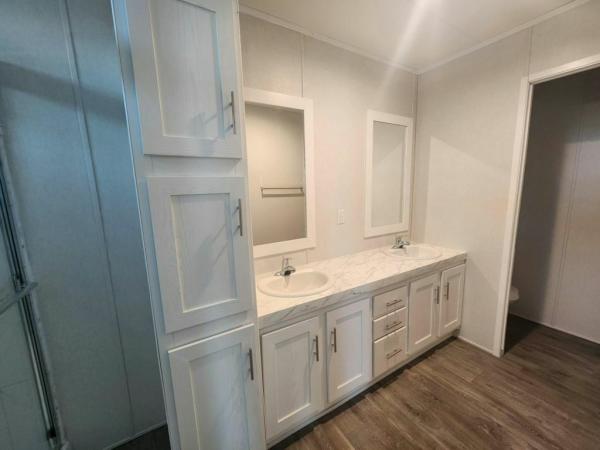 2025 Fleetwood Landmark Manufactured Home