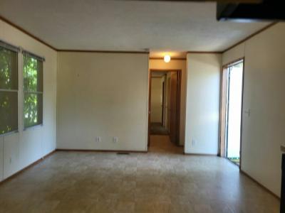 Photo 3 of 20 of home located at 1101 Richard Road Elgin, IL 60123
