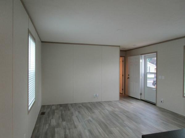 2025 Clayton Adrenaline 6016-4200 Manufactured Home