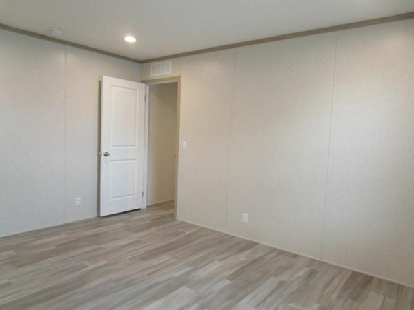 2025 Clayton Adrenaline 6016-4200 Manufactured Home