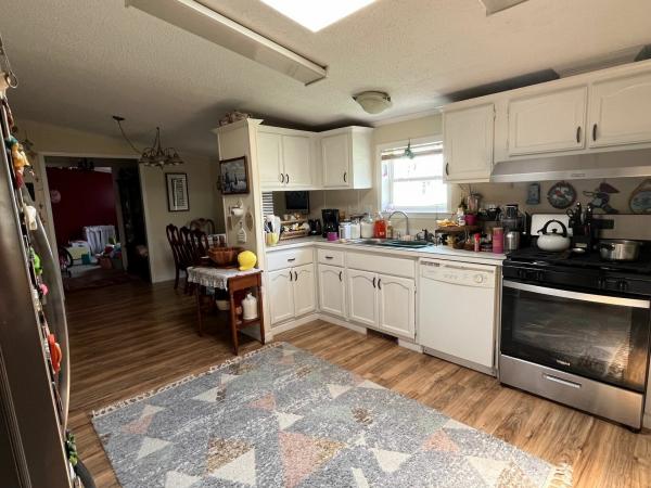 1997 Four Seasons 267 DD2860 251R  Home