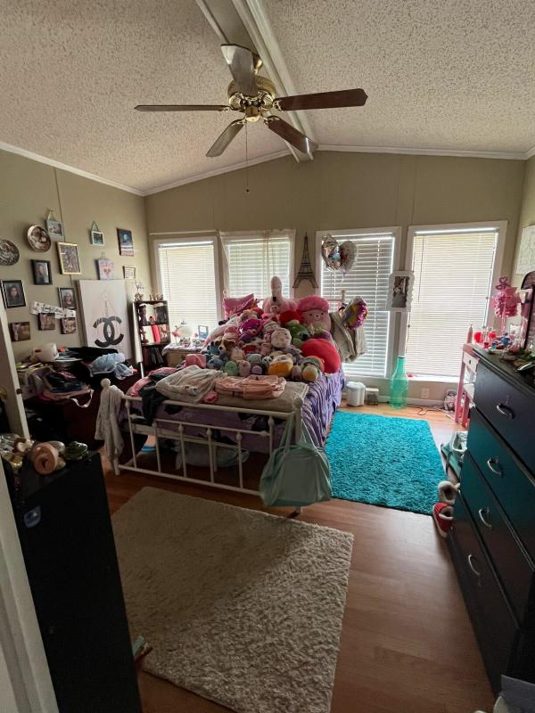 1997 Four Seasons 267  Home