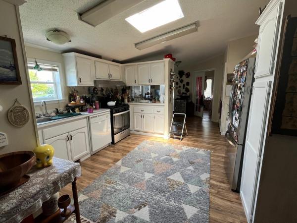 1997 Four Seasons 267  Home