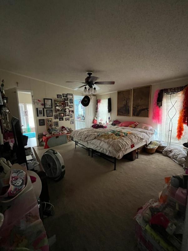 1997 Four Seasons 267  Home