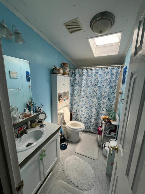 1997 Four Seasons 267  Home