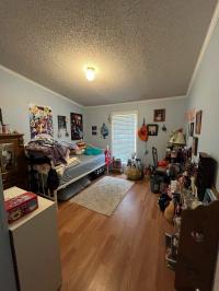 1997 Four Seasons 267  Home