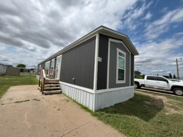 2023 31RSV16682XH23  Home